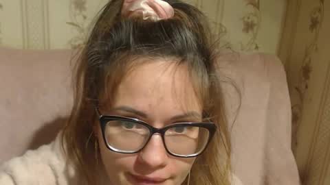 say meow and send tip  online show from October 28, 4:19 pm