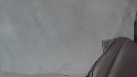 say meow and send tip  online show from April 1, 6:16 pm