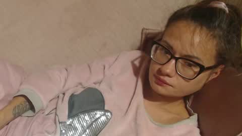 say meow and send tip  online show from October 17, 1:26 pm