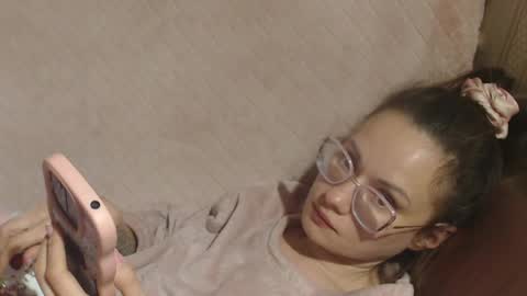 say meow and send tip  online show from March 30, 7:03 pm