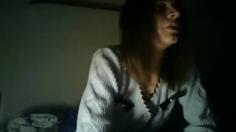 Snapshot of flowpinou chatting on December 28, 1:18 am Emmy online show from December 28, 1:18 am