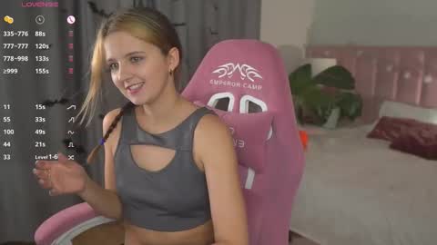 LilLisa online show from October 25, 4:29 pm