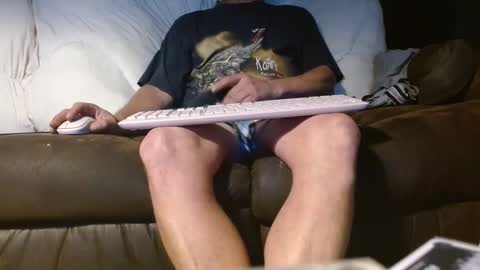 Snapshot of fooman103 chatting on September 12, 12:45 am Fooman1007 online show from September 12, 12:45 am