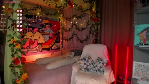     online show from December 4, 5:32 am