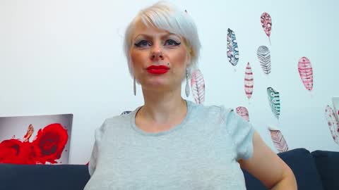 Snapshot of forever_barbie chatting on September 19, 11:19 pm Adana online show from September 19, 11:19 pm