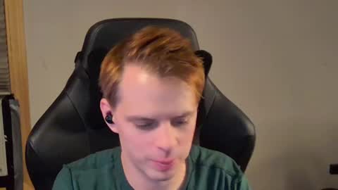 forever_broken online show from December 2, 5:51 am