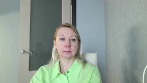 forever_smilex online show from March 11, 1:45 pm