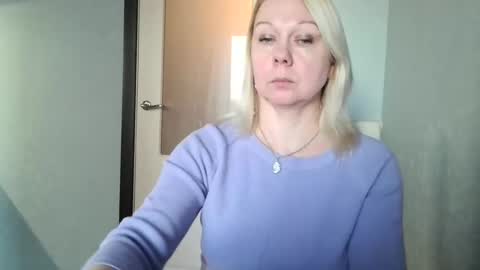 forever_smilex online show from January 20, 12:28 pm