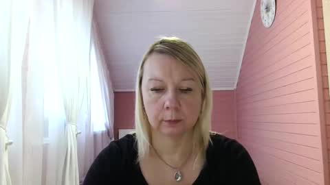 forever_smilex online show from February 15, 6:02 am