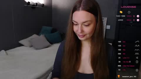 Julia online show from May 6, 2:56 pm