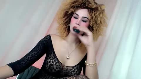 KHATRINA STACIE MARIE online show from March 11, 12:24 am