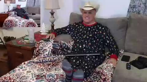 Hunter online show from December 18, 3:37 am