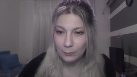 foxy_bright online show from March 15, 7:17 pm