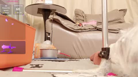 yiyi online show from April 14, 8:06 am