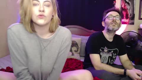 Mallory Koxx online show from November 30, 9:27 am