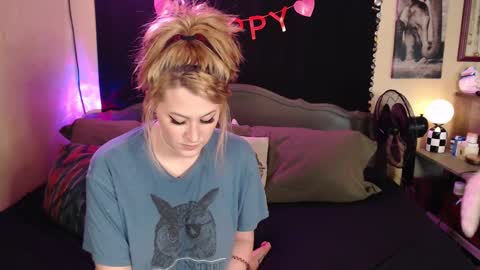 Mallory Koxx online show from March 1, 8:02 am