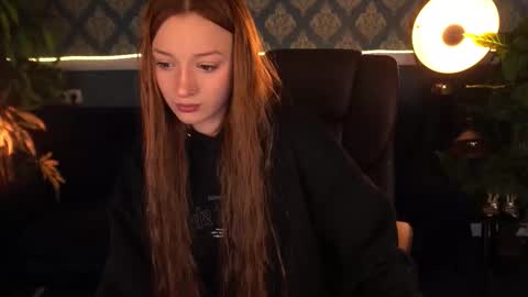 Maya online show from November 15, 7:32 am