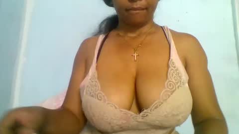 fracisca2204 online show from December 3, 5:08 am