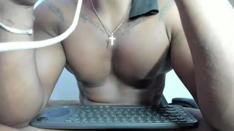IM FRAIDER online show from June 17, 9:09 pm