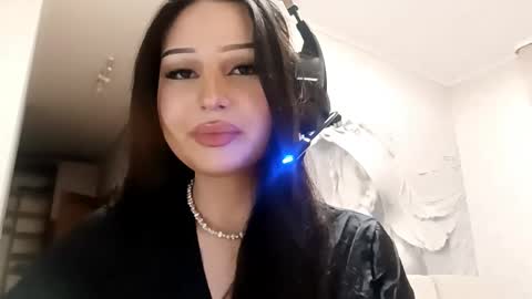 Alice online show from March 4, 5:32 pm