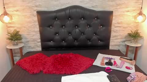          online show from April 15, 2:59 am