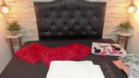          online show from April 14, 2:59 am