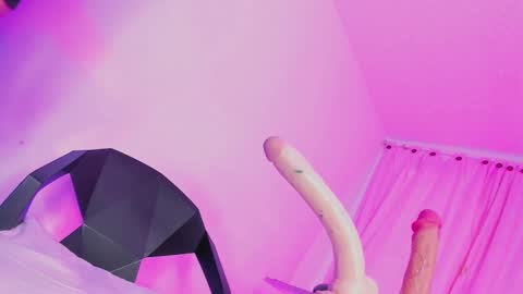 francesca online show from October 9, 7:30 pm