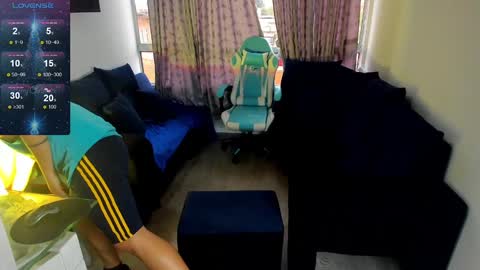 frank online show from December 12, 9:58 pm