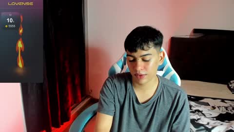 frank online show from December 1, 10:56 pm