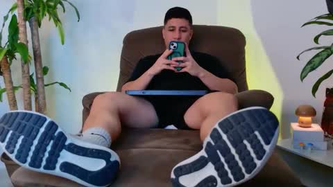 Snapshot of francodelacruz chatting on October 17, 9:08 pm Francum online show from October 17, 9:08 pm