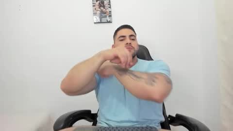 frank_foxx1 online show from February 2, 6:21 am