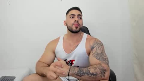 frank_foxx1 online show from March 11, 4:26 am