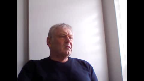 frannkboy61 online show from April 3, 12:12 pm