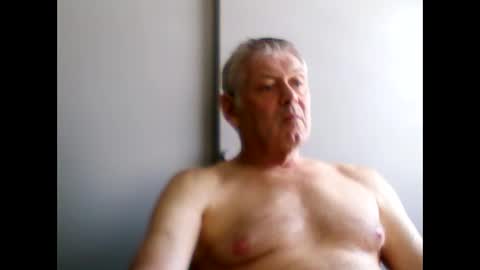 frannkboy61 online show from May 26, 4:13 pm