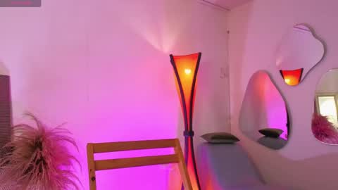 Fransheska online show from April 21, 11:50 am