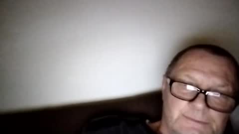 Wolfi online show from October 17, 12:42 pm