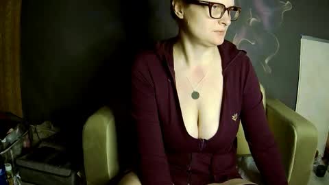 Snapshot of frauket chatting on September 30, 2:16 pm FrauKet online show from September 30, 2:16 pm