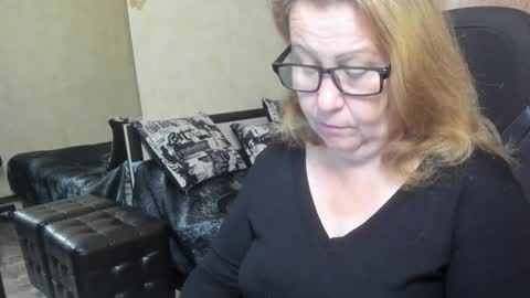 FrauMartha online show from November 4, 12:39 pm