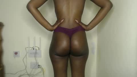 Snapshot of freaky_ass chatting on February 11, 3:08 pm Berry online show from February 11, 3:08 pm