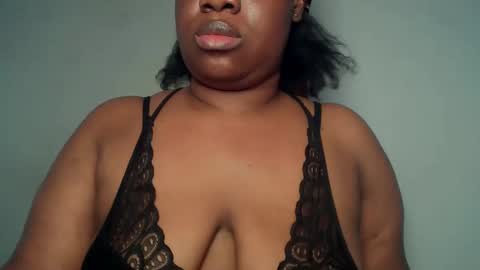 freaky slut5 online show from April 24, 12:40 pm
