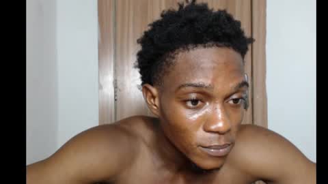 freakyslut30 online show from February 13, 8:13 pm