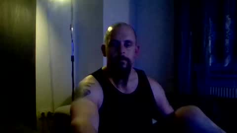 frecherkerl88007 online show from May 20, 2:41 am