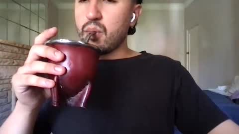 Snapshot of fred_555 chatting on February 11, 11:44 pm fred_555 online show from February 11, 11:44 pm