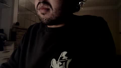 Snapshot of fred_555 chatting on February 25, 9:53 am fred_555 online show from February 25, 9:53 am