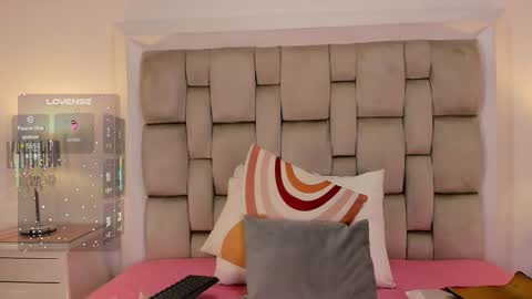 Frehia   online show from March 8, 11:03 am