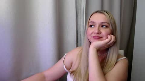 frelina online show from October 17, 9:30 pm