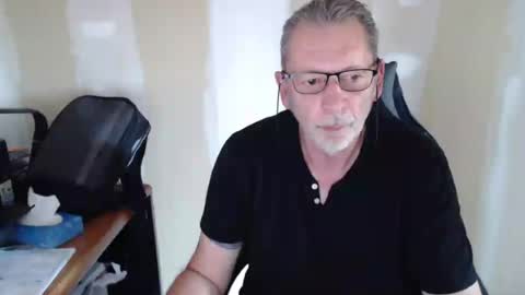 frenchforsexfriend online show from August 2, 3:03 pm