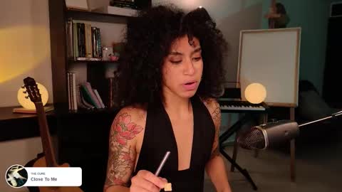 Snapshot of fresatanica chatting on September 23, 4:28 am Vale online show from September 23, 4:28 am