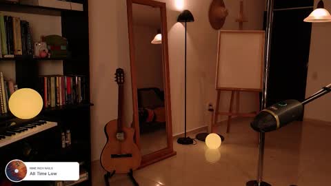 Snapshot of fresatanica chatting on October 29, 8:38 am Vale online show from October 29, 8:38 am