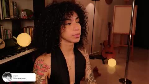 Vale online show from December 2, 2:43 am